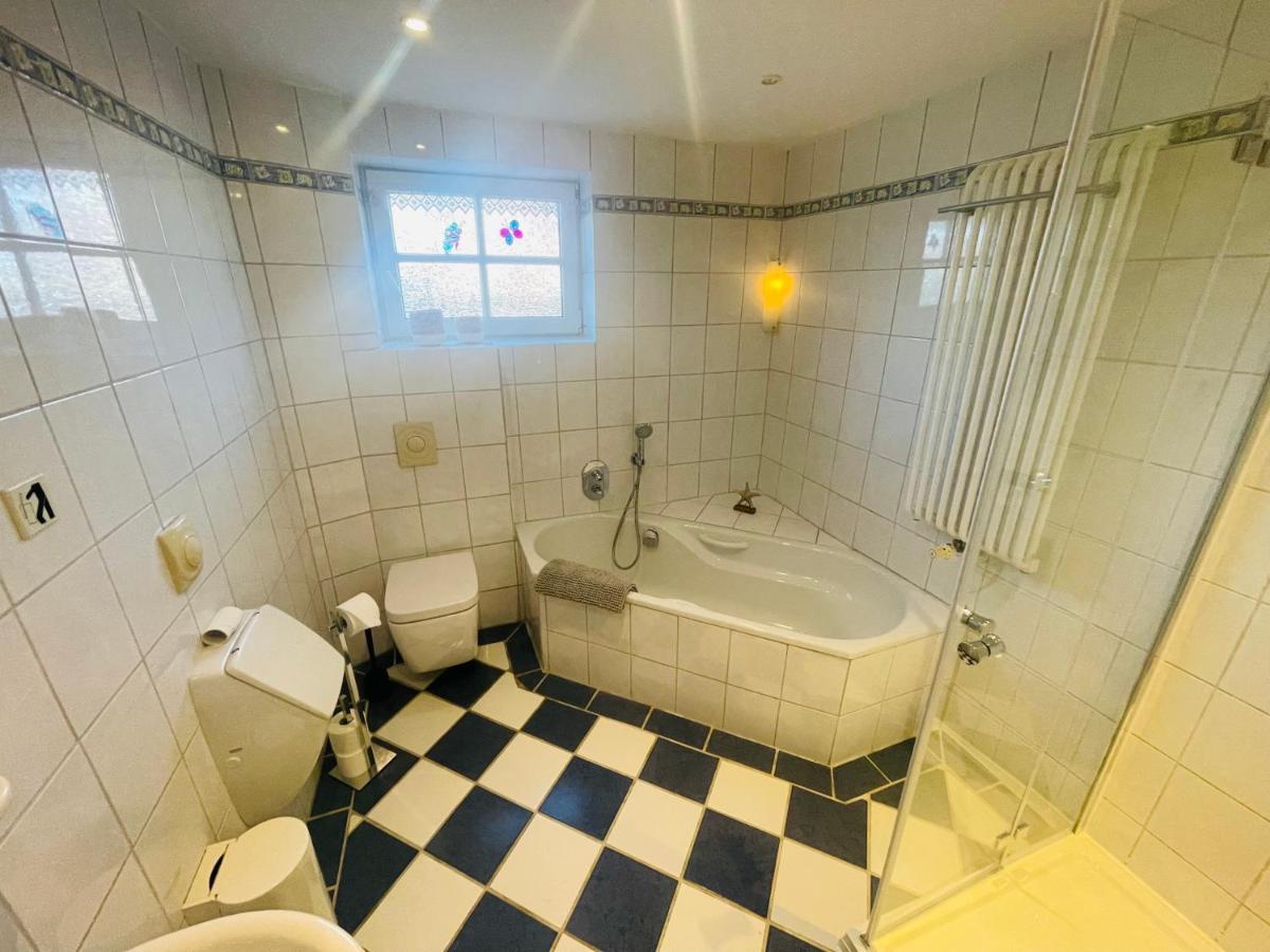 Gæstehus Dorpschool 3*